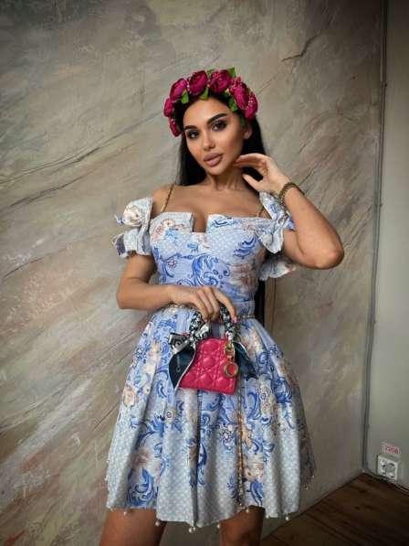 Женское платье в Москве