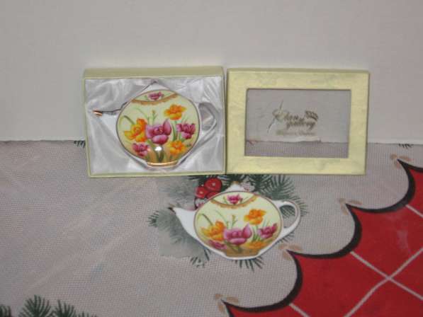 Сувенир-подарок 2 блюдечка под пакет-чай 11 - 8 см в коробке в Москве фото 4