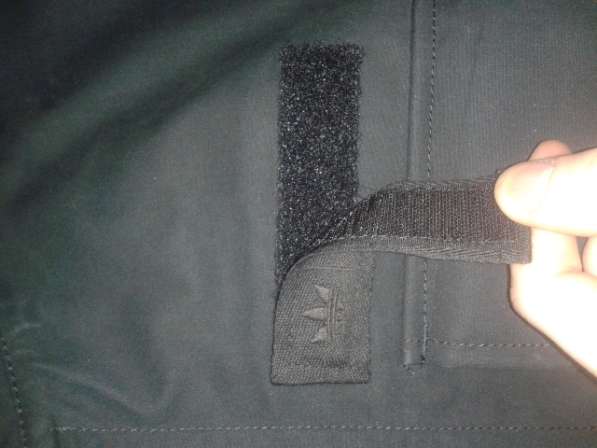 Куртка черного цвета в фото 6