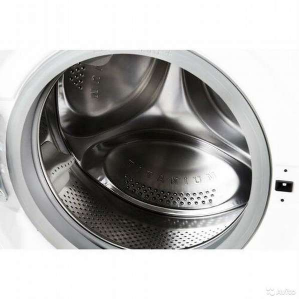 Продаю новую стиральную машину узкая Whirlpool FWSD81283WCV в Ульяновске фото 4