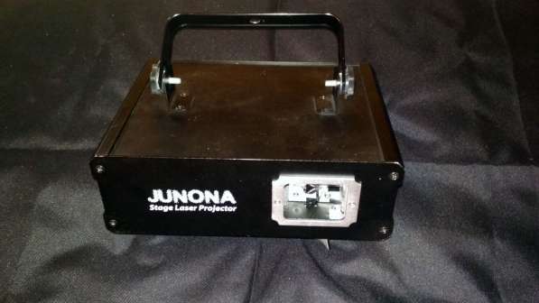 Светомузыка дискотеки - Лазерный проектор Xline Junona RGY