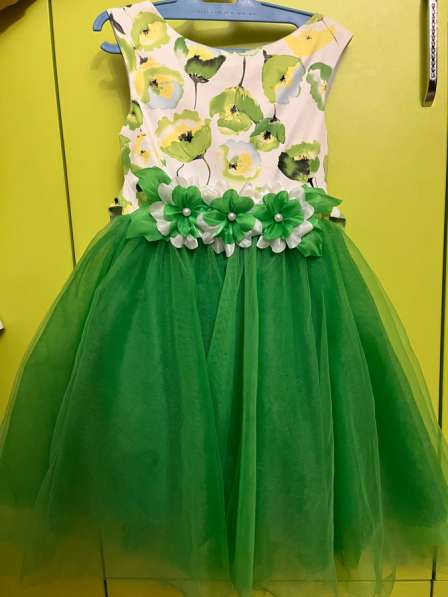 Платье для девочки на рост 116-122 в Пензе