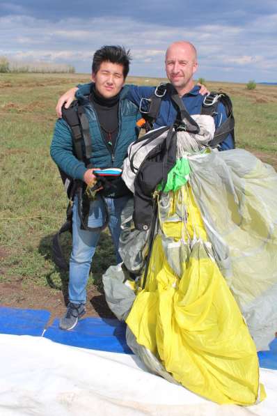Прыжок с парашютом с инструктором в Иркутске фото 8