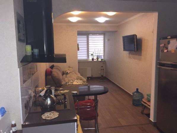 Продам трёхкомнатную квартиру в Ворошиловском р-не