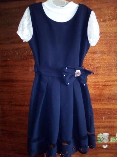 Продам школьный сарафан на 1-4 класс школьную юбку в фото 5