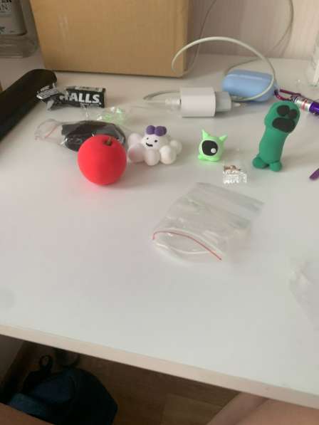 Продам 4 фигурки