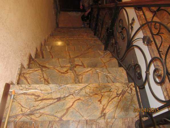 Лестницы из натурального камня мрамора и гранита в Серпухове фото 4