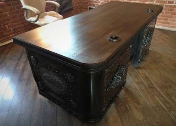 Стол руководителя в Москве