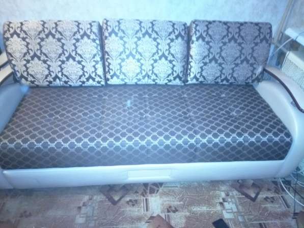 Диван и два кресла в Москве