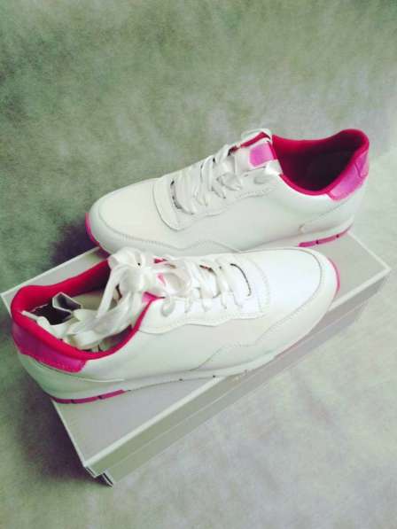 Кроссовки Tamaris