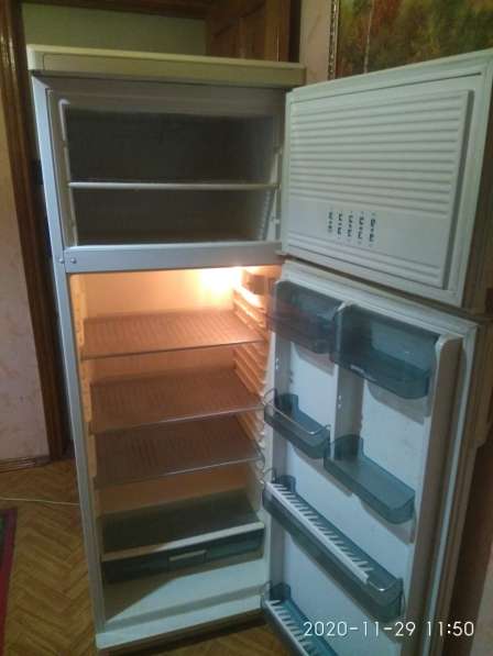 Холодильник в 
