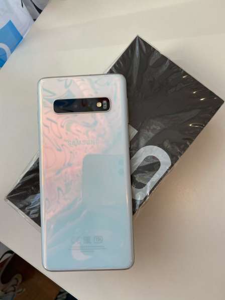 Смартфон Samsung Galaxy S10 в Новосибирске фото 5