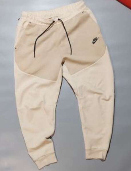 Штаны Nike Tech Fleece