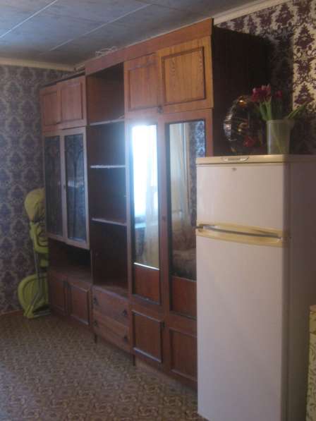 Сдам гостинку ул Лазо 12/2