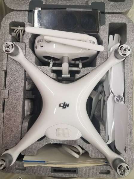 DJI Phantom 4 Pro+ Version 2.0 Quadcopter 4K Camera в 