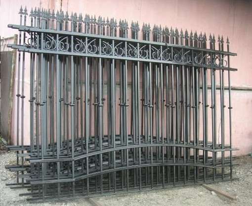 Забор секционный металлический арочный в Краснодаре фото 8