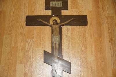Старый русский поклонный крест. 19 век в Санкт-Петербурге