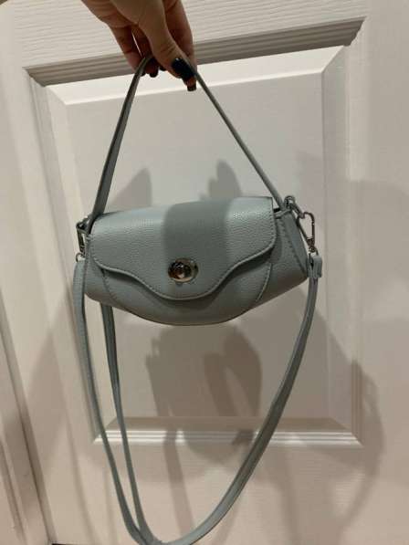 Сумочка голубая маленькая