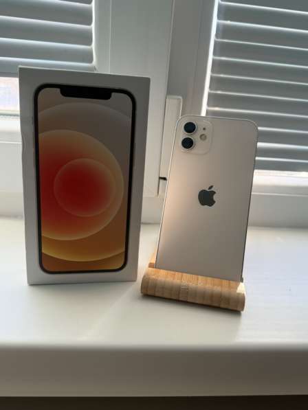 Продам айфоны 12