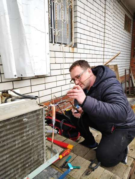 Ремонт холодильников с выездом-не фирма/частник