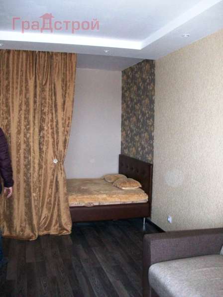 Продам однокомнатную квартиру в Вологда.Жилая площадь 33,60 кв.м.Дом кирпичный.Есть Балкон.