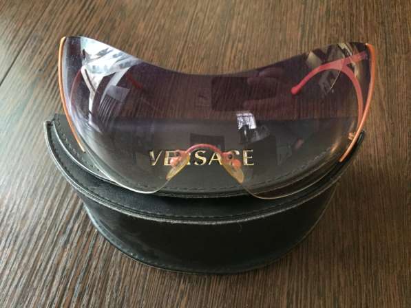 Продаём новые очки Versace Cameo. Торг