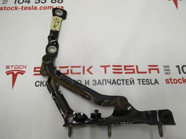 З/ч Тесла. Петля крышки багажника правая Tesla model 3 10928 в Москве