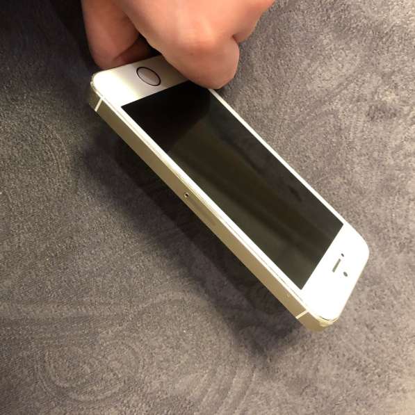 IPhone 5s gold 64gb в Москве