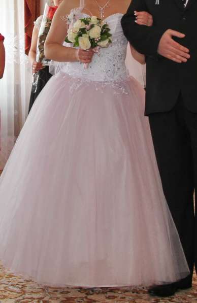 Свадебное платье нежно-розовое с корсетом, р.44-48 в фото 3