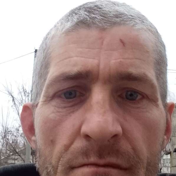 Andrei, 42 года, хочет пообщаться – я ищу женщину