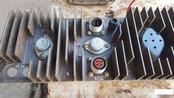 Радиаторная панель для охлаждения транзисторов
