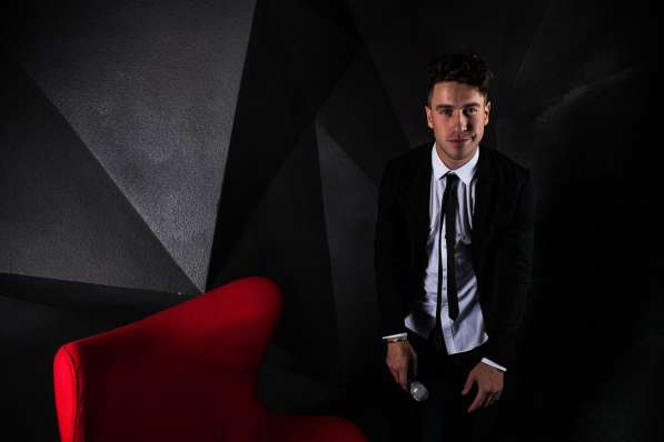 ВЕДУЩИЙ Михаил Зайцев в Москве фото 4