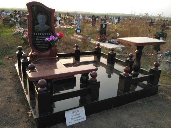 Памятники в фото 5