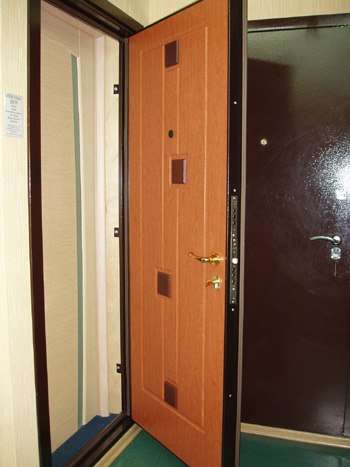 Входные металлические двери,ворота, заборы и кованые решотки в Уфе фото 15