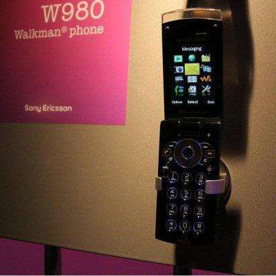 Sony Ericsson W980i Piano Black (оригинал) в Москве