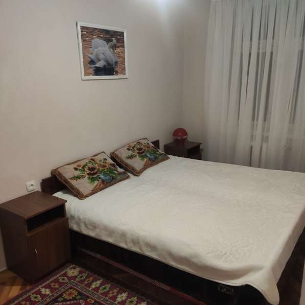 Сдам двушку у института