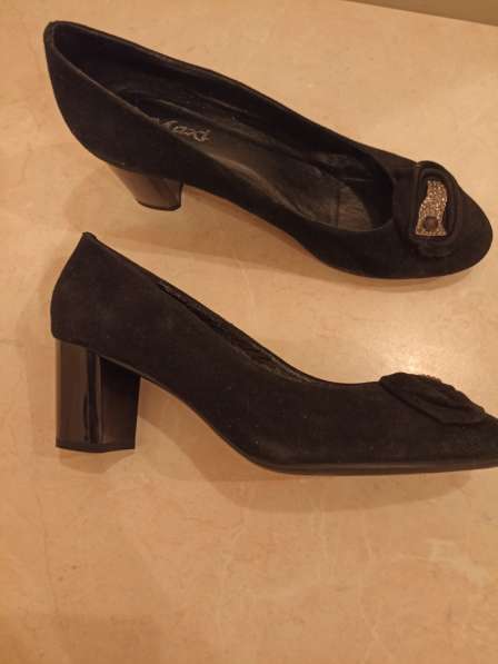 Туфли замшевые женские черные