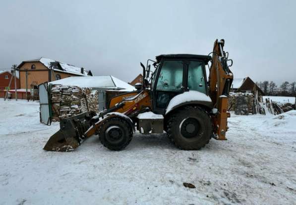 Продам экскаватор-погрузчик CASE 570SV(2024г) в Москве фото 4