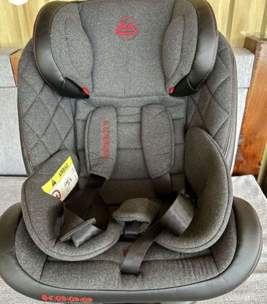 Детское автомобильное кресло