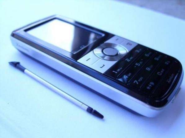 Новый редкий Philips Xenium (2-сим, оригинал) в Москве