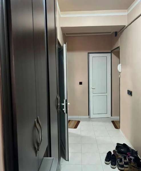 Продается 3-х комнатная квартира в Арабкире в фото 4