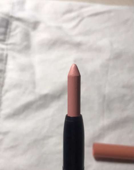 NYX professional makeup Матовая карандаш-помада в Березовский фото 6
