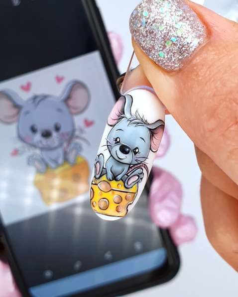NailArt картина миниатюра "Mouse on cheese"
