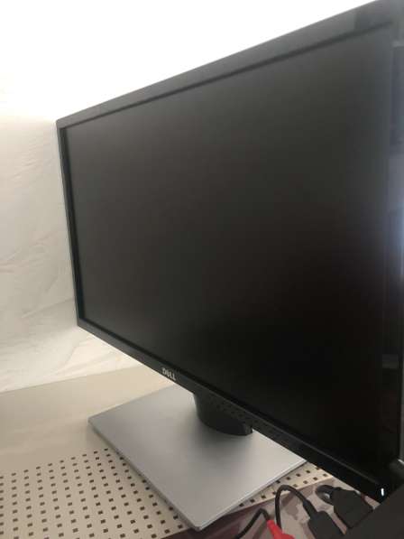 Monitor DELL SE2416H 270GEL Batumi в фото 4