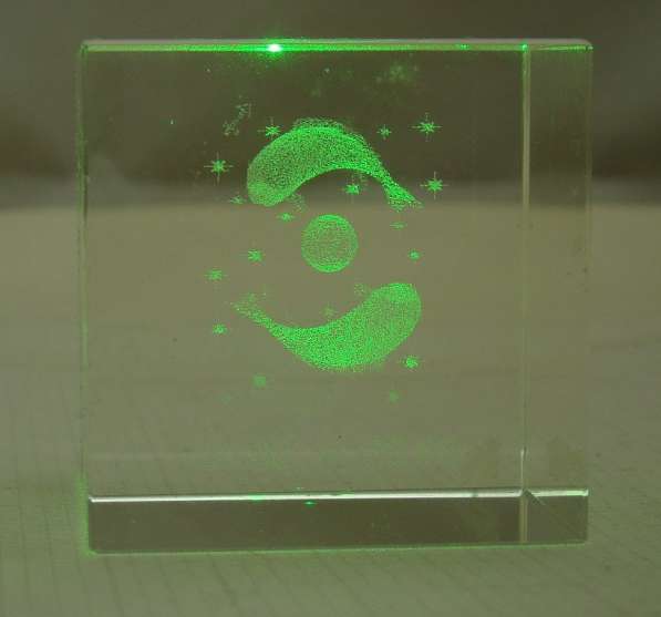 Пресс-папье хрустальное Знак зодиака Рыбы (X215) в Москве