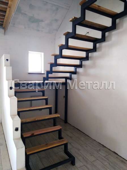 Лестницы (внутренние, наружные, передвижные) в фото 13