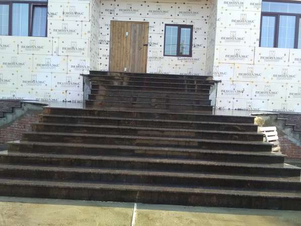 Лестницы из натурального камня мрамора и гранита в Подольске фото 3