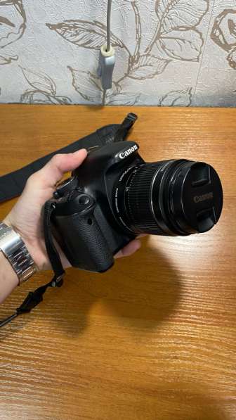 Фтоаппарат Canon EOS 600D EF-S 18-55mm
