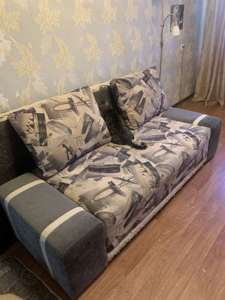 Продам диван б/у цена 4500