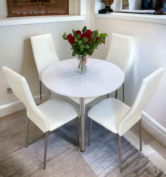 Кухонный стол со стульями 10014